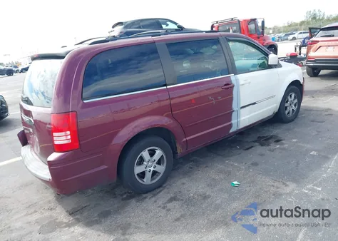 2008 Chrysler Town & Country Touring z USA, uszkodzony, nr VIN 2A8HR54P48R765767